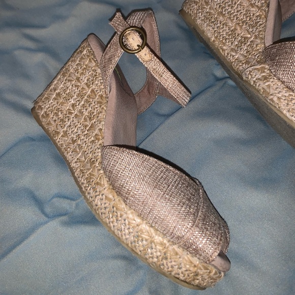 VOLATILE LINEN WEDGES HEELES women’s size 9 - Picture 2 of 12